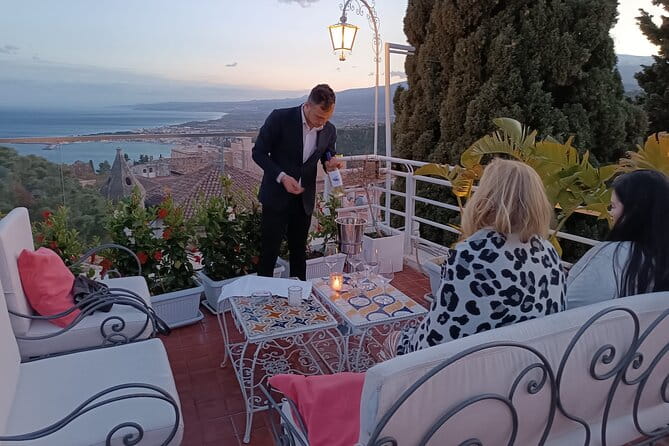 Taormina premium food & wine tour at rooftops and upscale bars - The value of this exclusive experience