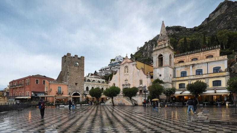 Taormina: Private tour with English/Romanian/Spanish/French/Italian guide - Discovering Taormina: A Deep Dive into the Experience