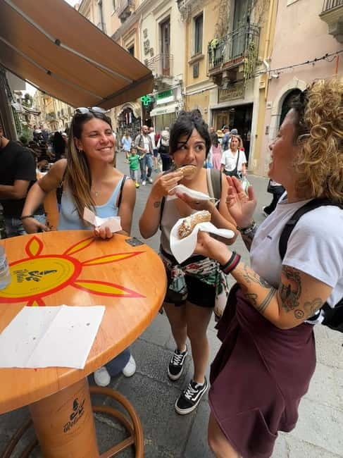 Taormina: Sicilian Full Meal & Drinks Walking Food Tour - Discovering the Flavors of Taormina: A Food and Drink Walk