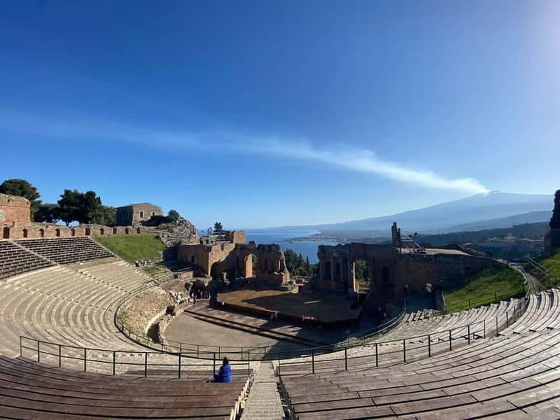 Taormina: tour with food, drinks, and sunset, pick-up from Catania - FAQs