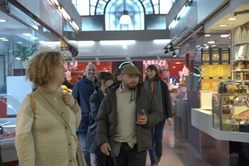 Tapas tour in Gracia quarter: Food, drinks & modernist gems - Exploring Gracia through Food and Modernist Gems