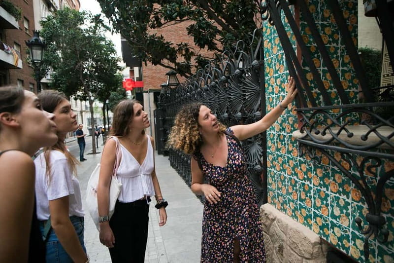 Tapas tour in Gracia quarter: Food, drinks & modernist gems - The Practicalities: What to Expect