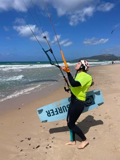 Tarifa: Kitesurfing Group Lesson - Price and Logistics