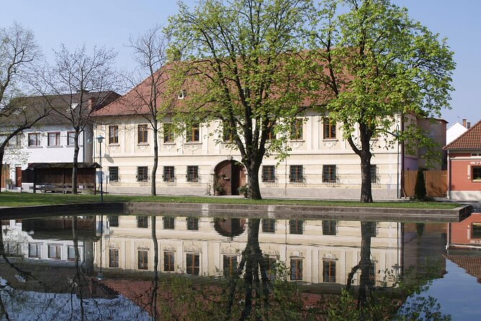 Taste and Tour Small Organic Wineries With a Winemaker - Frequently Asked Questions