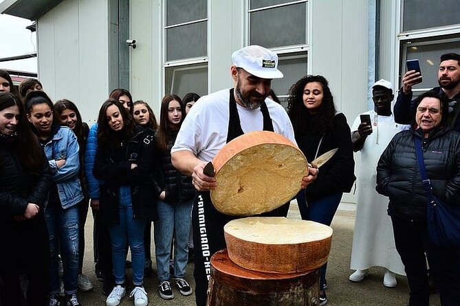 Taste of Emilia-Romagna: Parmigiano, Prosciutto and Balsamic Vinegar of Modena - Key Points