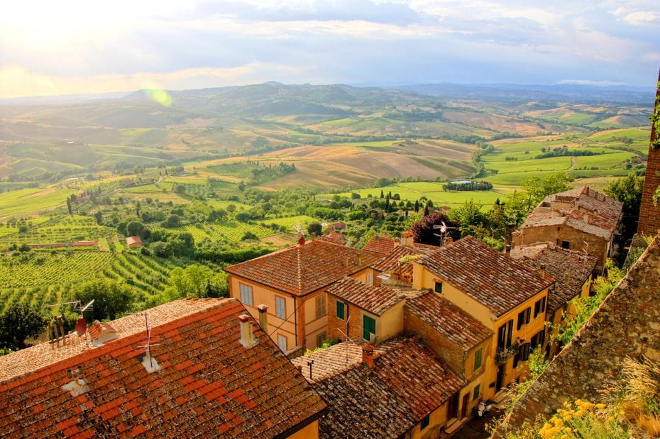 Taste of Tuscany & Cinque Terre Discovery - Charming Monteriggioni and Chianti