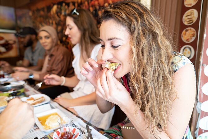 Taste of Two Continents: Istanbul Food Tour - Group Size and Age Policies