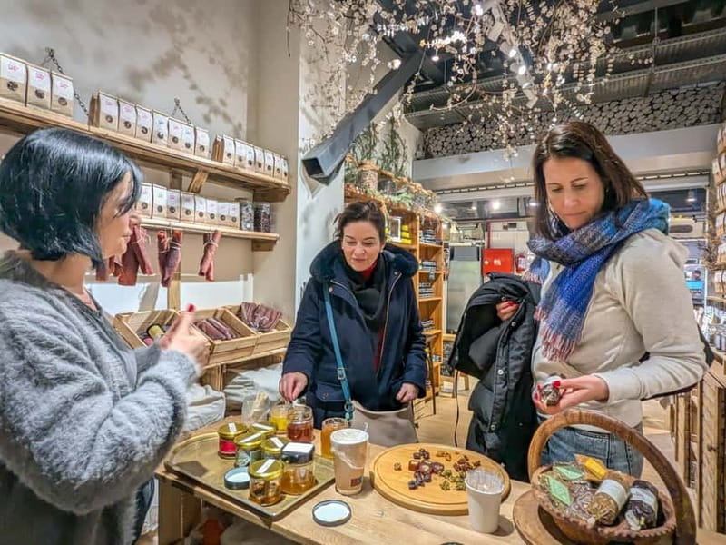 Taste Tbilisi - a delicious Food & Drink walk of Tbilisi - Viewing the Neighborhood and Architecture