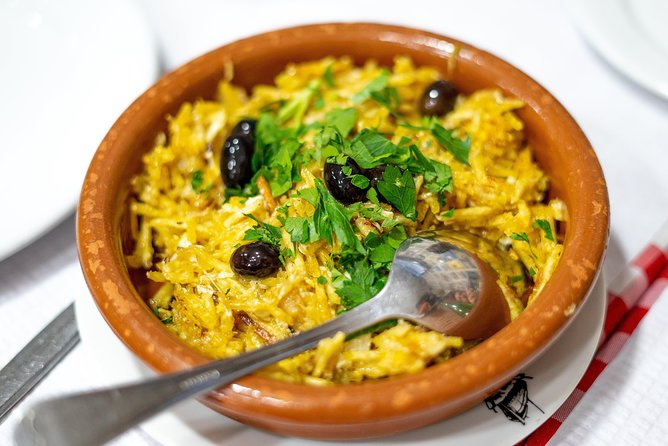 Tastes & Traditions of Lisbon Food Tour - Exploring Lisbons Neighborhoods
