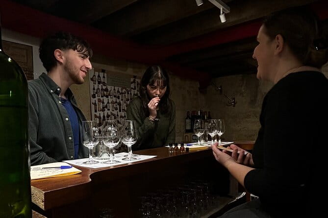 Tasting of Bordeaux White Wines Wine and Cheese Pairing - The Sum Up