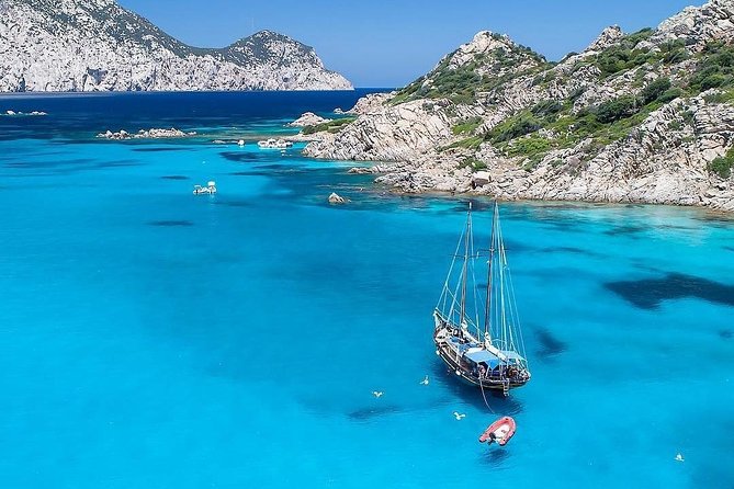 Tavolara Boat Tour and Snorkeling - Sardinian Refreshments