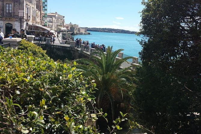 Taxi from and to Giardini Naxos, Taormina, Letojanni, Trappitello or vice-versa. - FAQ