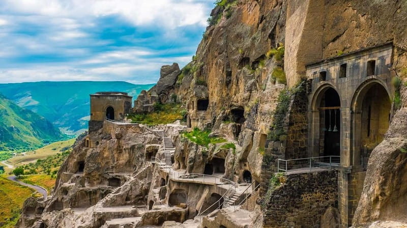 Tbilisi: Borjomi, Rabati & Vardzia Adventure Guided Tour - The Grand Finale: Vardzia Cave Monastery