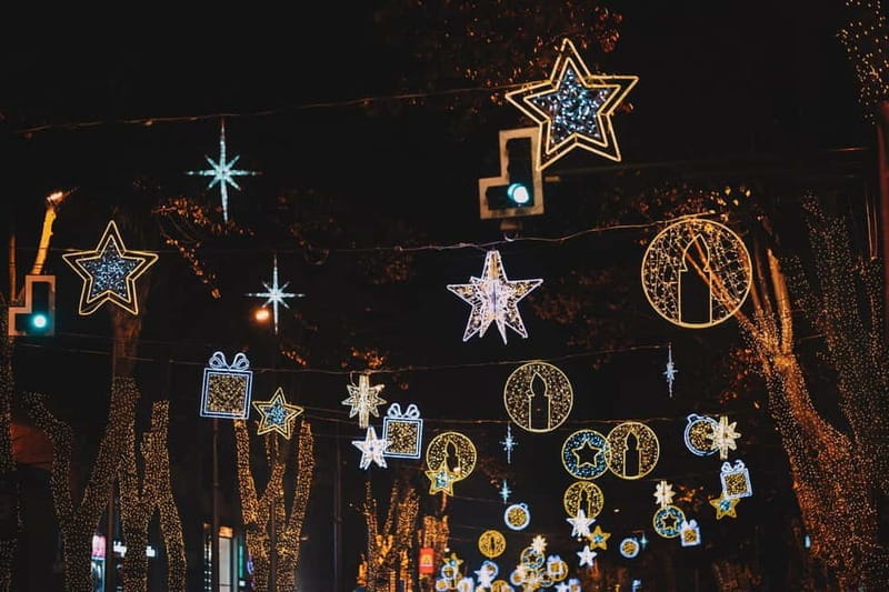 Tbilisi: Christmas Market & Lights Guided Walking Tour - Who Is This Tour Perfect For?