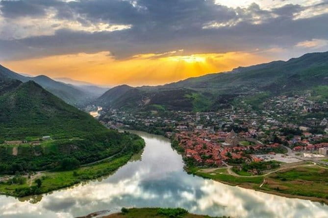 Tbilisi City, Jvari Monastery, Uplistsikhe caves, Mtskheta city Private Day Trip - Why This Tour is a Great Choice for Georgia First-Timers