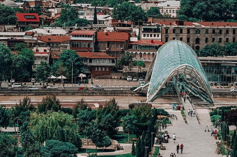 Tbilisi: Historic & Modern City tour with 2 Cable Car rides - Price and value considerations