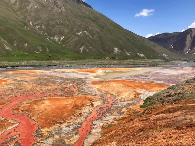 Tbilisi: Kazbegi Gudauri Ananuri and Truso Adventure by 4x4 - Exploring Georgia’s Rugged Beauty with the Kazbegi & Truso 4x4 Tour