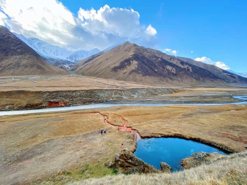 Tbilisi: Kazbegi Gudauri Ananuri and Truso Adventure by 4x4 - Who is this tour perfect for?