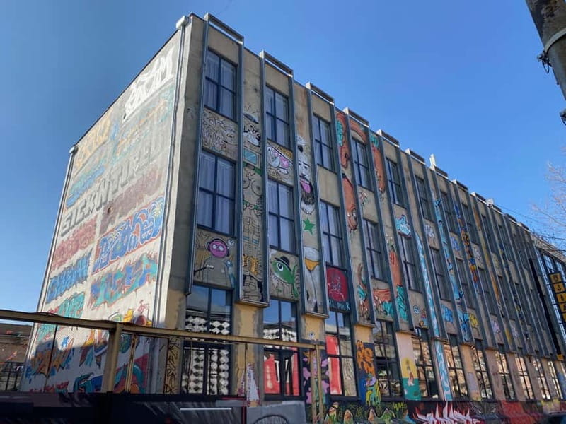 Tbilisi: Left Bank Alternative Street Food Tour with Drinks - Key points / Takeaways