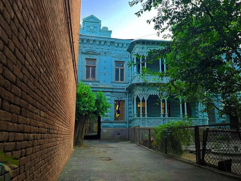 Tbilisi: Legends and Tales Walking Tour with Coffee & Sweets - A Walk Through the Heart of Tbilisi