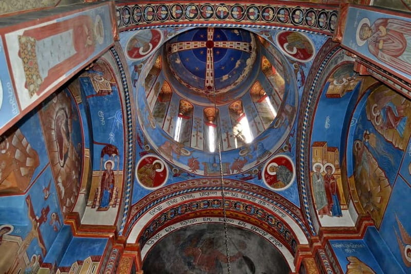 Tbilisi: Mystical Sololaki District and Vera Cemetery Tour - Introduction: A Tour of Secrets and Legends