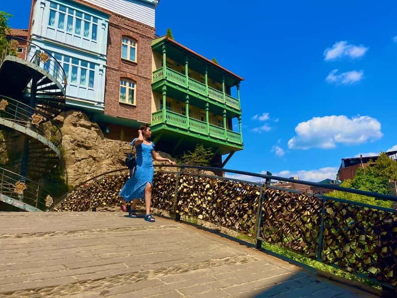 Tbilisi: Old & New City Guided Tour with 15 Tastings & Wine - Discovering Tbilisi with a Local Guide