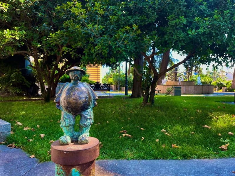 Tbilisi: Old & New City Guided Tour with 15 Tastings & Wine - Who Would Love This Tour?