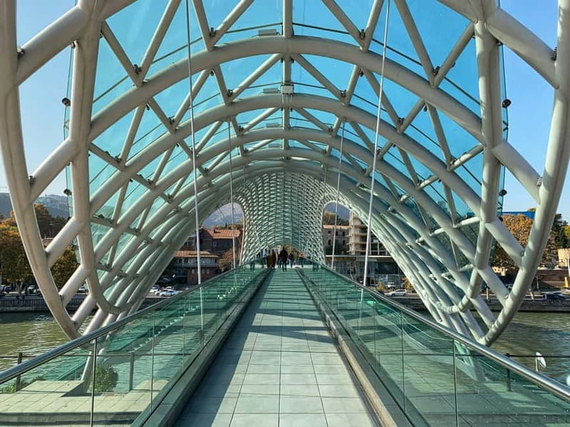 Tbilisi: Old Town Sights & Funicular Ride to Mtatsminda Park - What to Expect: A Day of Highlights