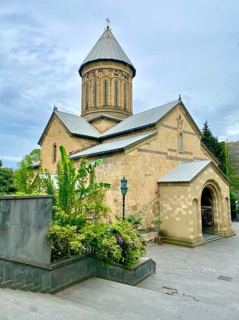 Tbilisi old town (Sololaki) 4 hours private walking tour - Key points / Takeaways