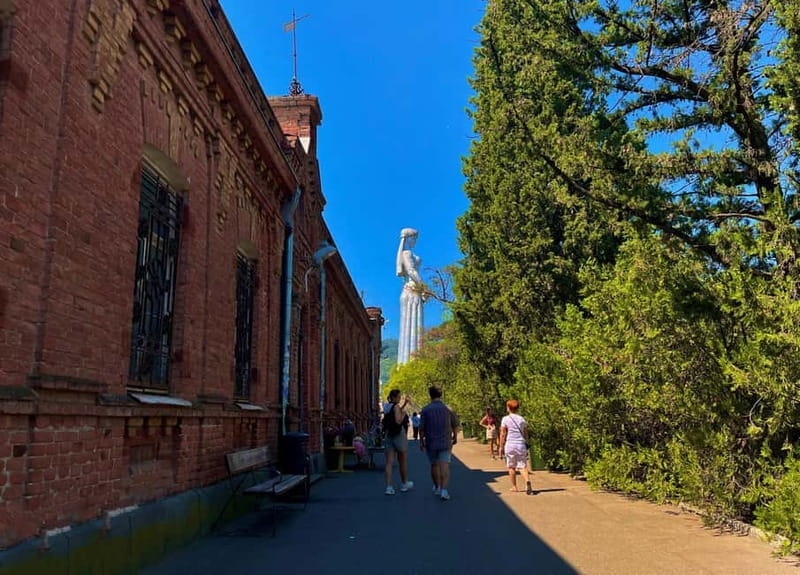 Tbilisi: Private Tour to Mother of Georgia & Narikala Castle - Who Will Love This Tour?