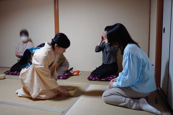 Tea Ceremony by the Tea Master in Kyoto SHIUN an - Why Experience the Tea Ceremony