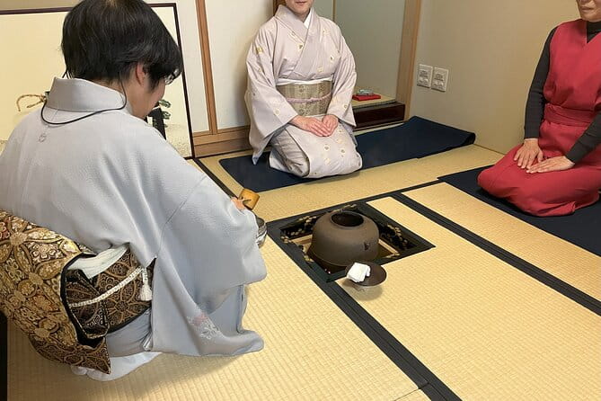Tea Ceremony Experience in Osaka With a Small Group - Preparing for the Tea Ceremony