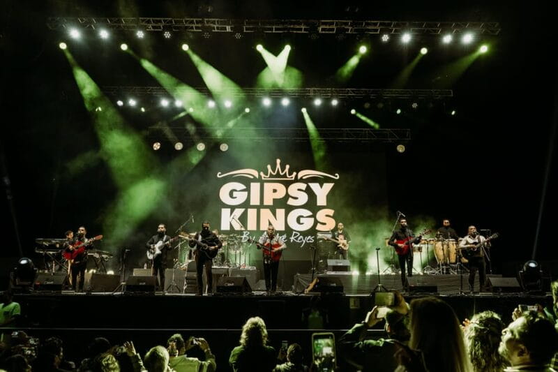 Teatro Antico Toarmina: Gipsy Kings! - The Gipsy Kings Performance: What to Expect