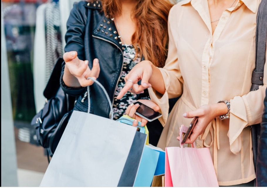 Teen Shopping Tour of Paris, 2.30 Hour Walking to - Savvy Shopping Tips