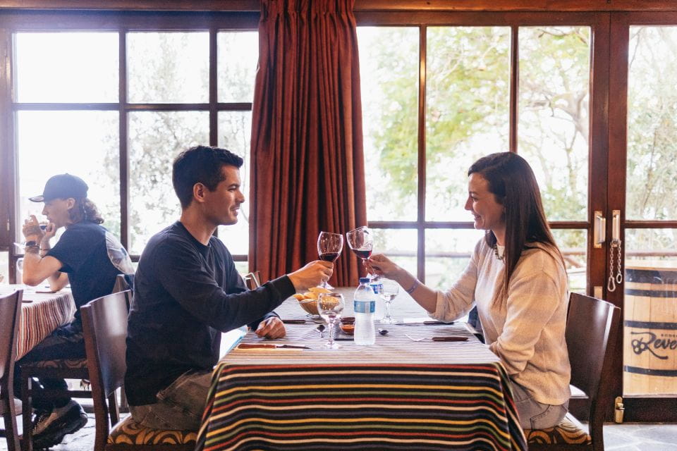 Teide Night Experience With Dinner and Stargazing - Dinner at Bodegas Reveró