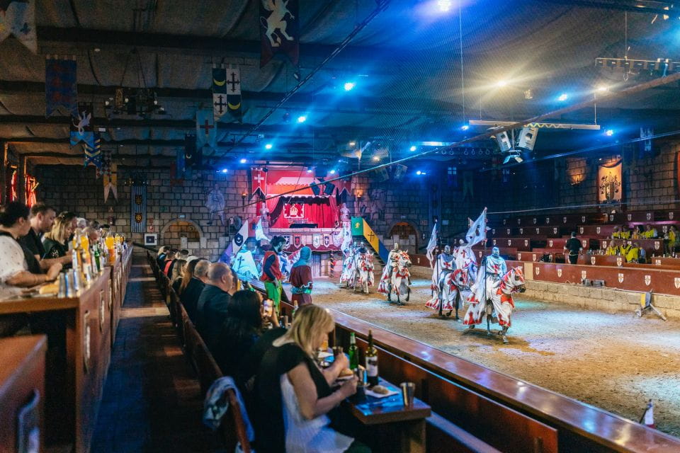 Tenerife: San Miguel Castle Medieval Show With Dinner - Accessibility and Parking