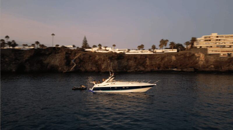 Tenerife Yacht charter Yacht Octavo Pecado - Pricing and Value