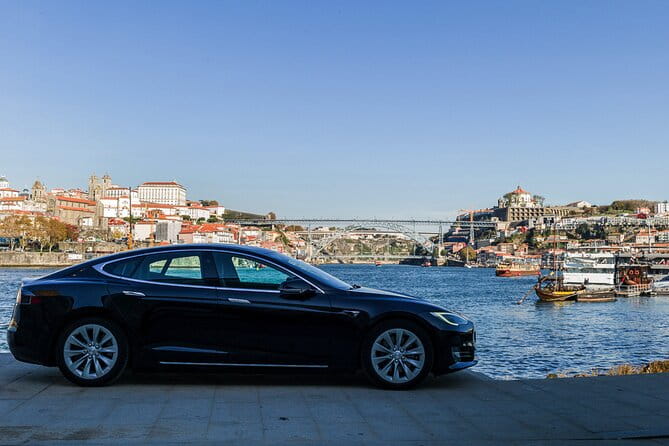 Tesla S Luxury Executive Porto Airport Transfer - FAQ