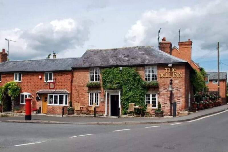 The Alternative Shakespeare Tour + 3 Course Carvery - Price and Value Analysis