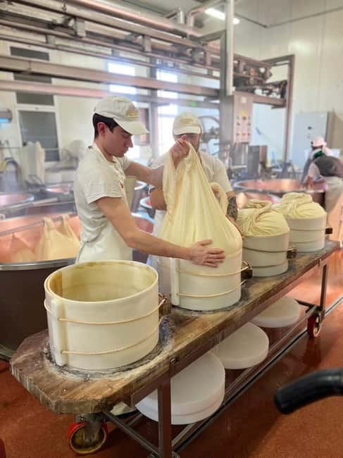 The Art of Parmigiano Reggiano & Aged Balsamic Vinegar - Exploring the Emilia-Romagna Flavors: A Complete Breakdown