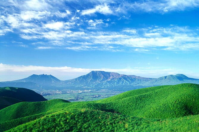 The Aso Caldera & WAGYU Lunch One Day Tour From Fukuoka - Pricing and Group Size Options