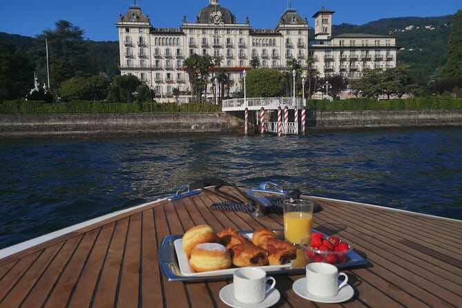 The best of Lake Maggiore on a private guided boat tour - FAQ