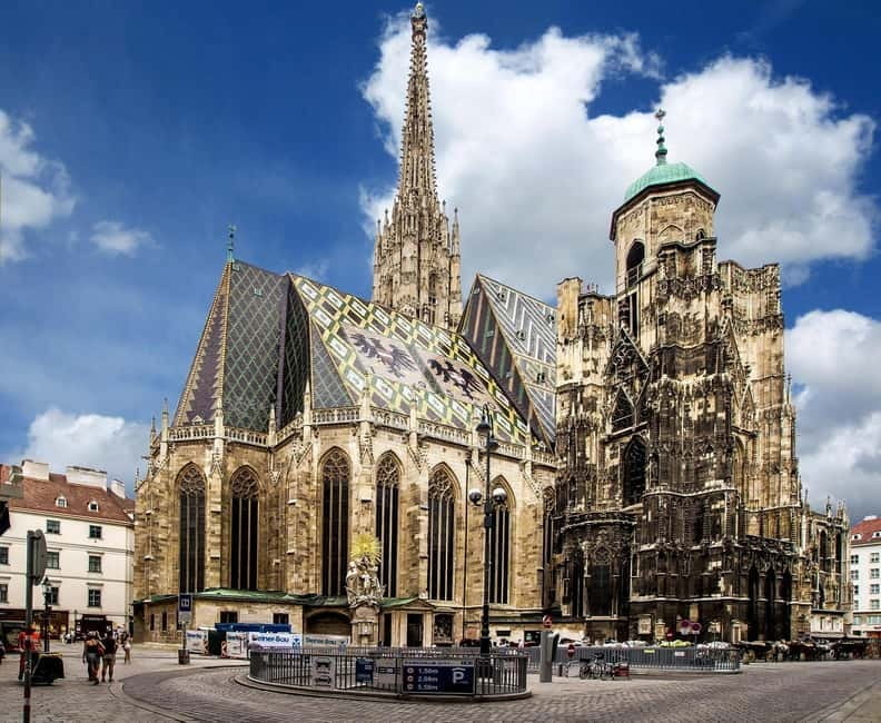 The Best of Vienna: Private Walking Tour With Local Guide - Key Points / Takeaways