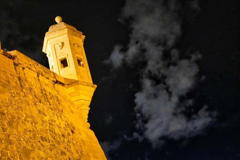 The Dark Side of Senglea - Walking Tour - Exploring the Dark Side of Senglea: A Walking Tour Full of Surprises