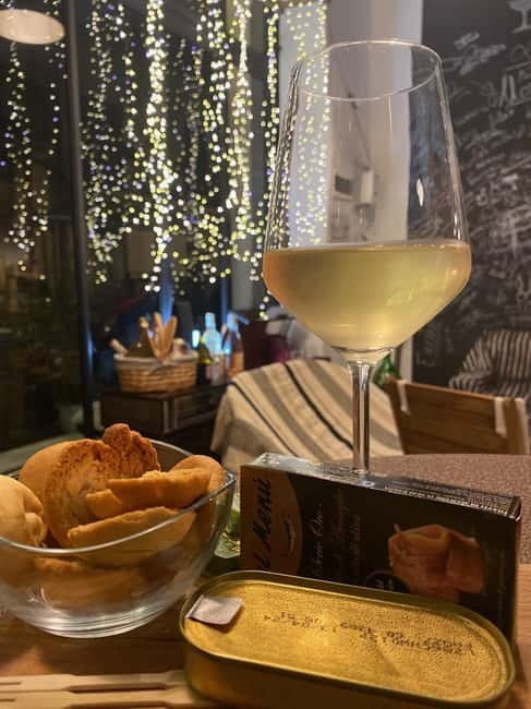 The divine Monday: WalkingWine's Happy Hour - The Wineries and Wines Featured