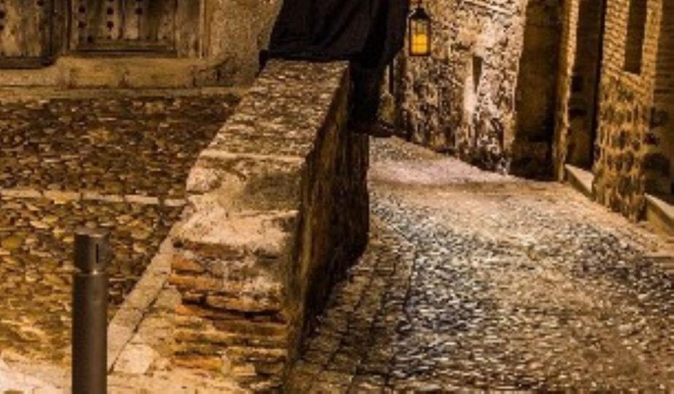 The Enchanted City: A Mysterious Tour of Toledo - Embracing the Enchantment of Toledo at Night