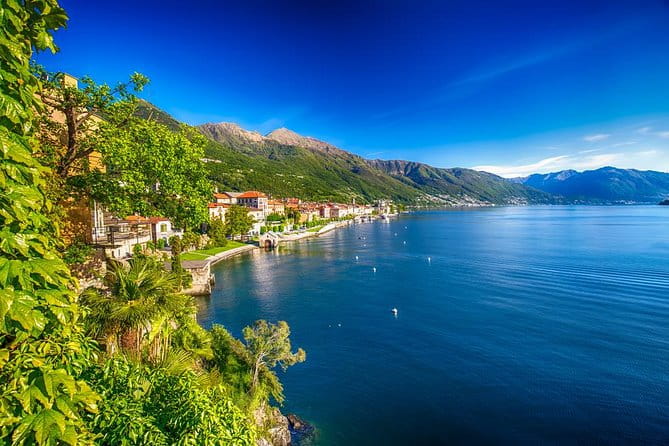 The gems of lake Maggiore - the Borromean Islands on a private guided tour - Discovering the Borromean Islands: A Detailed Tour Breakdown