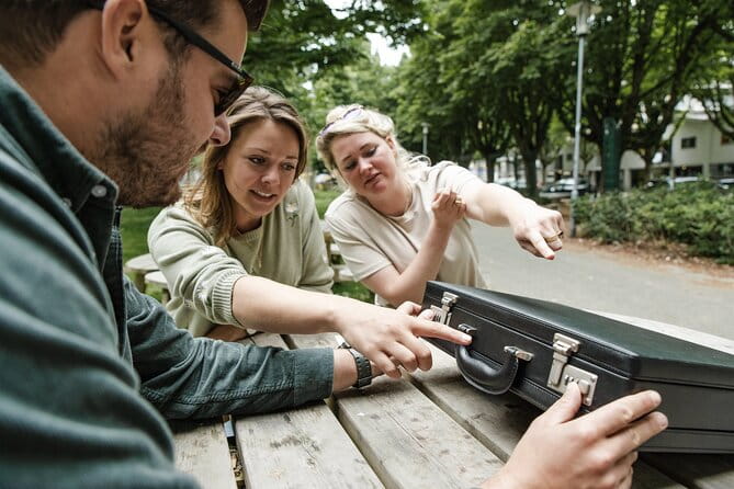 The Goldheist - Trilling Private City Escape Game Rotterdam - Exploring Rotterdam with the Goldheist