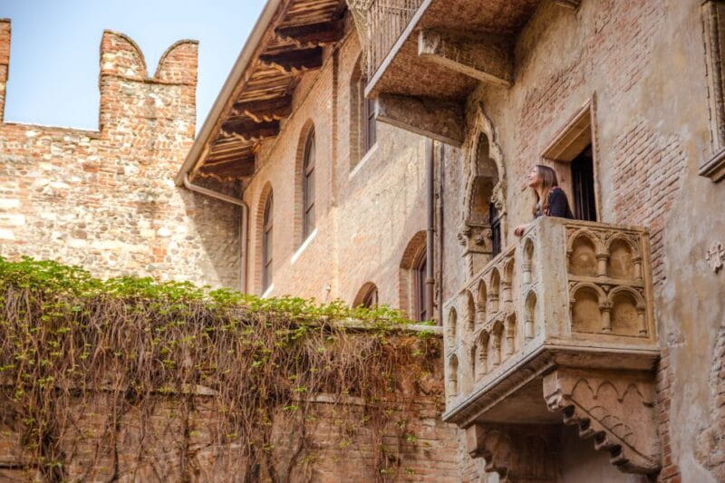 The Highlights of Verona Small Group Walking Tour - Discover Verona’s Historic Heart with a Local Guide