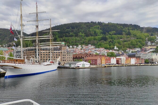 The influence of Bergen in Norway's development, city tour - An Authentic Introduction to Bergen’s History and Culture